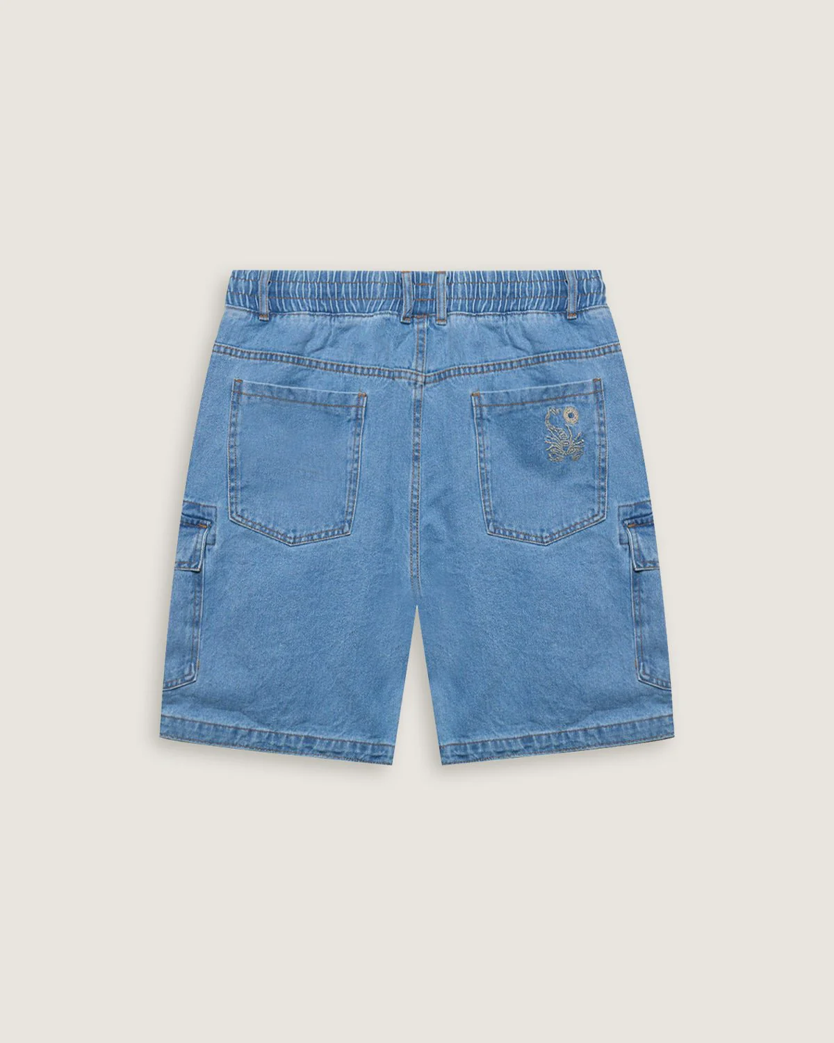 Bermuda cargo in denim con vita elasticizzata uomo - Image 2