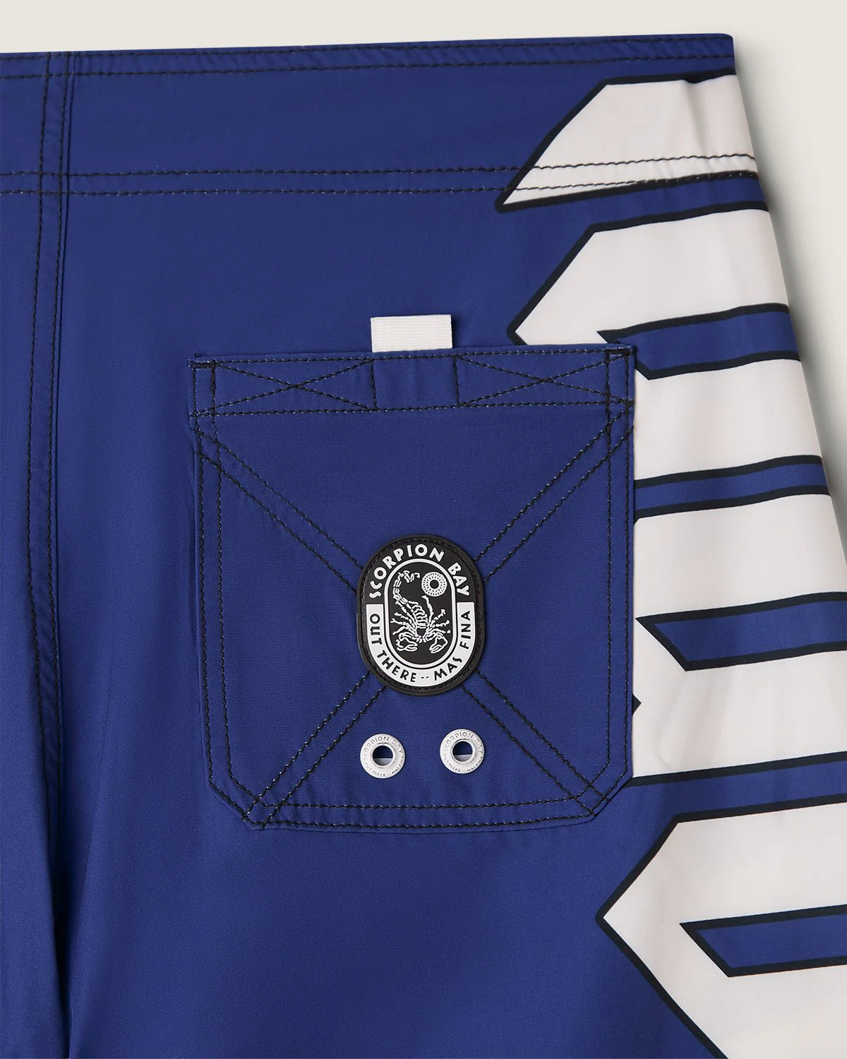 Costume board short stampato "Gothic Lettering" uomo - Image 3