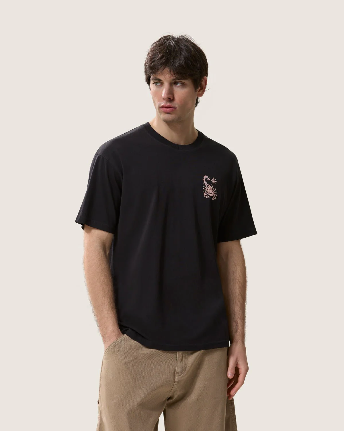 T-shirt stampata "Departamento De Surfismo" uomo - Image 2