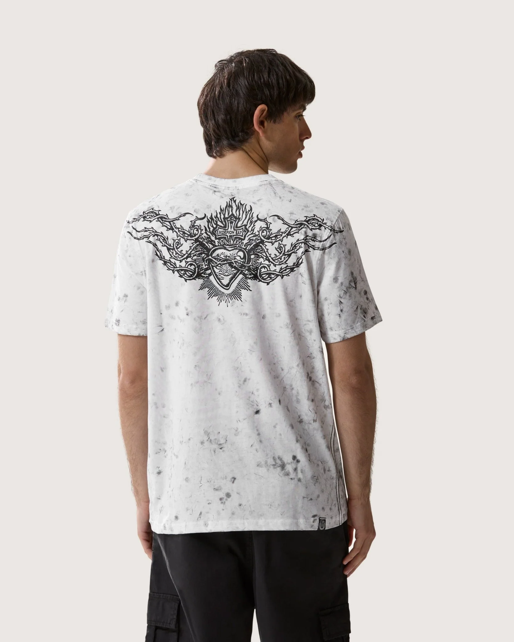 T-shirt stampata "Sacred Heart" uomo - Image 2